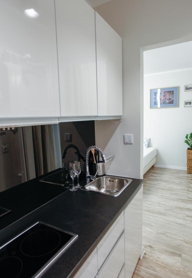 Apartament Grojecka Apartman Varsó Kültér fotó